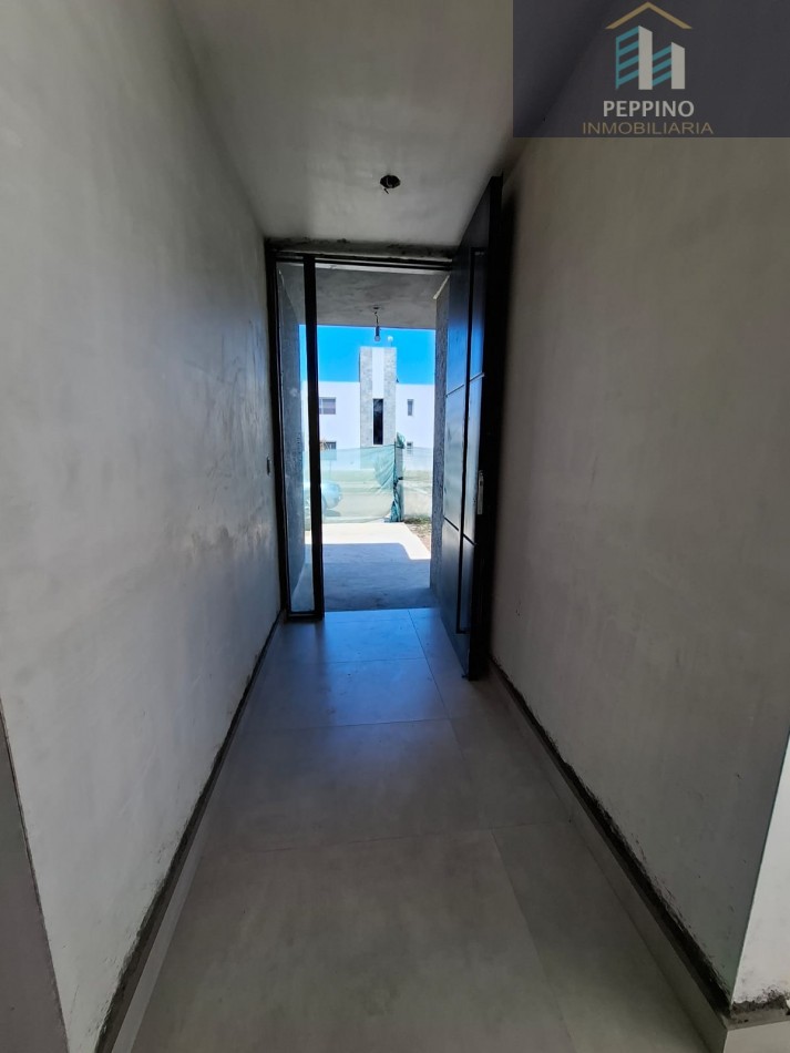 VENTA - Casa en 1 Planta | 3 Dormitorios + Oficina | Barrio Bela Vista