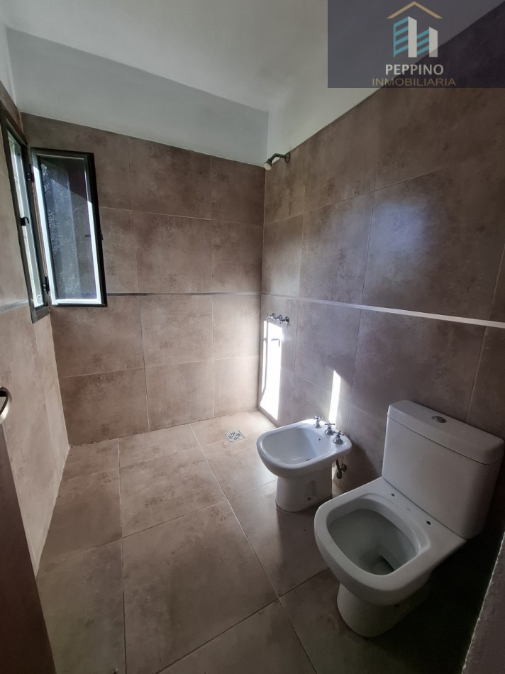 Se vende casa 3 dormitorios Villa Catalina