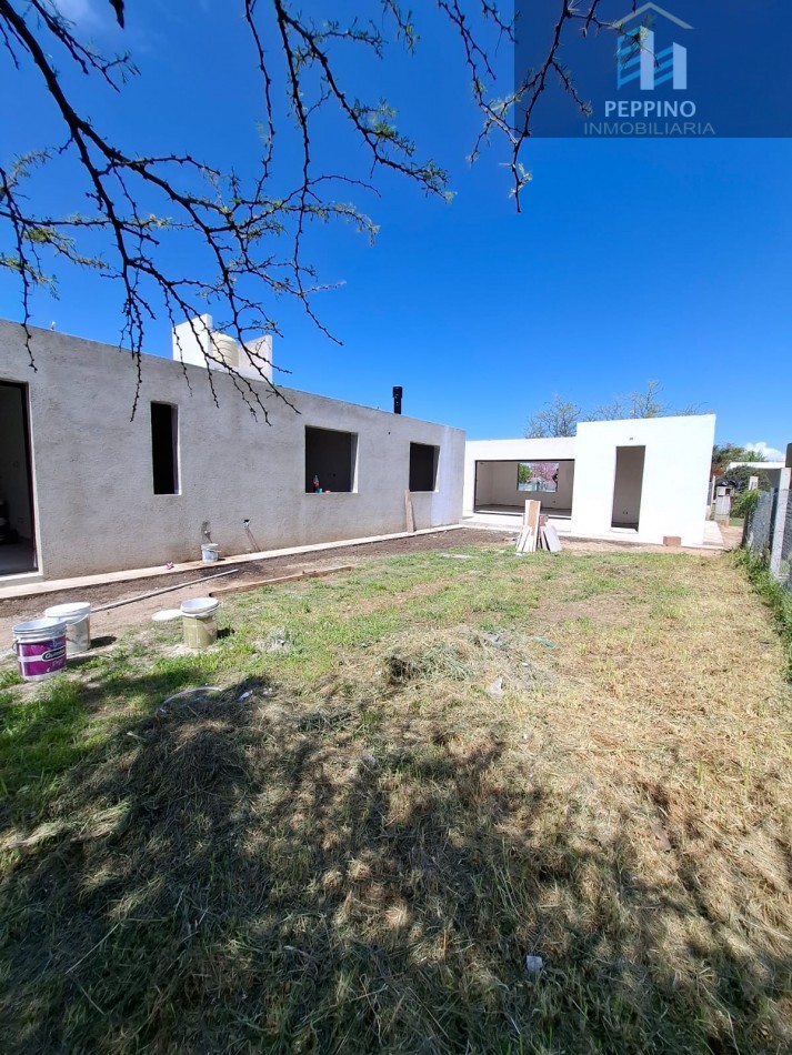 VENTA - Casa en 1 Planta | 3 Dormitorios + Oficina | Barrio Bela Vista