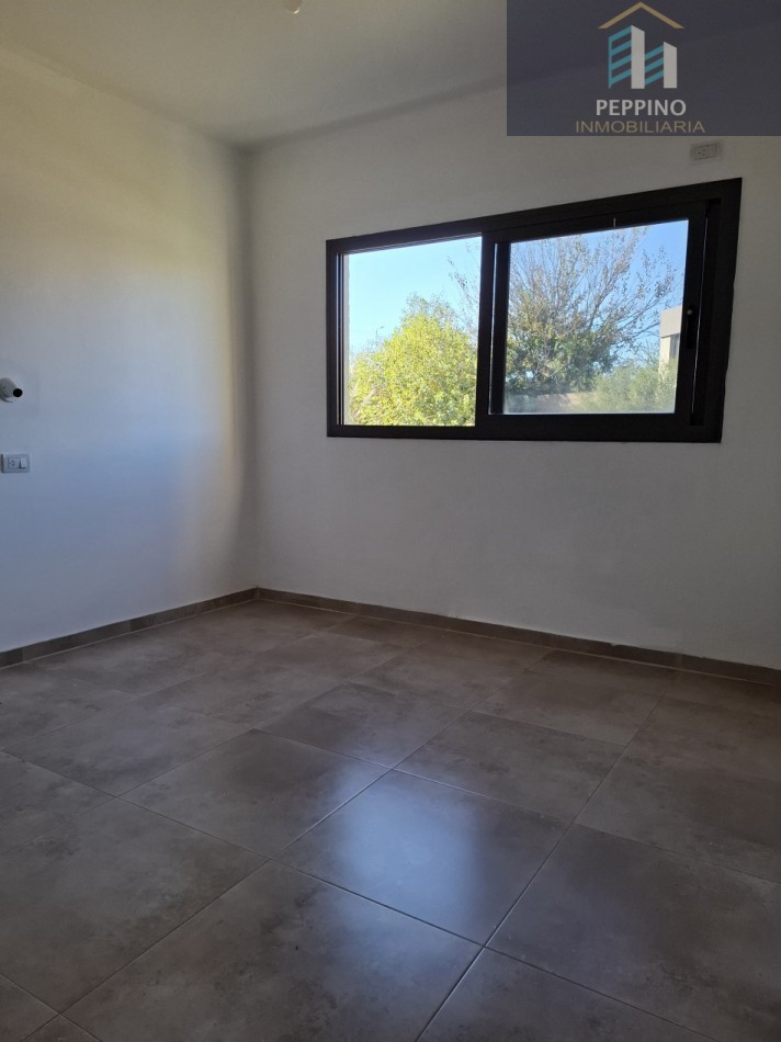 Se vende casa 3 dormitorios Villa Catalina