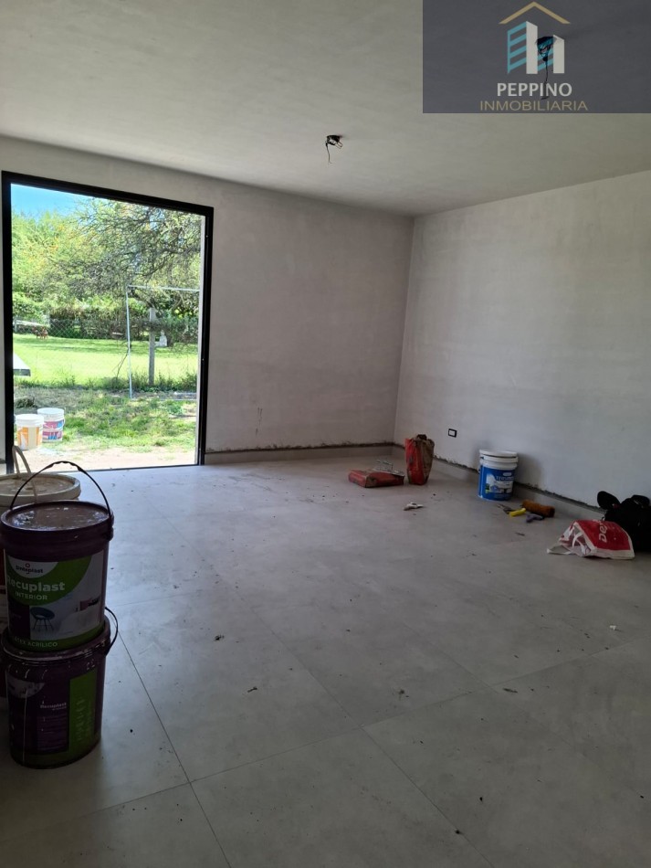 VENTA - Casa en 1 Planta | 3 Dormitorios + Oficina | Barrio Bela Vista