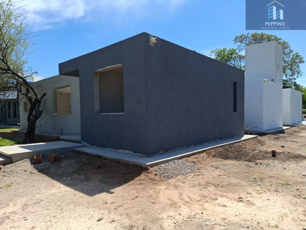 VENTA - Casa en 1 Planta | 3 Dormitorios + Oficina | Barrio Bela Vista