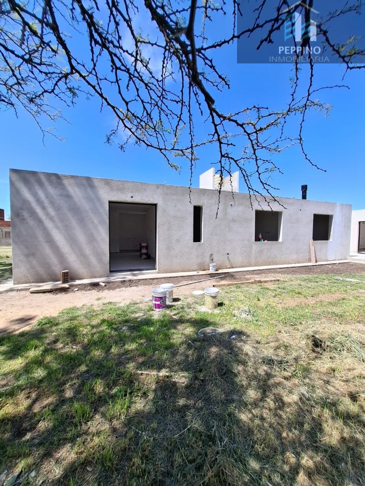 VENTA - Casa en 1 Planta | 3 Dormitorios + Oficina | Barrio Bela Vista