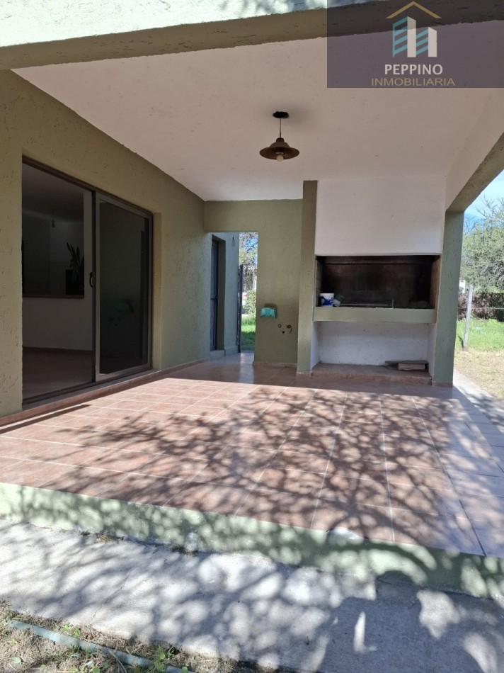 Se vende casa 3 dormitorios Villa Catalina