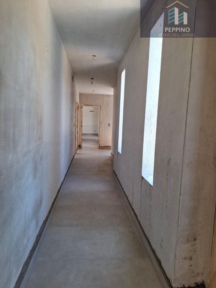VENTA - Casa en 1 Planta | 3 Dormitorios + Oficina | Barrio Bela Vista