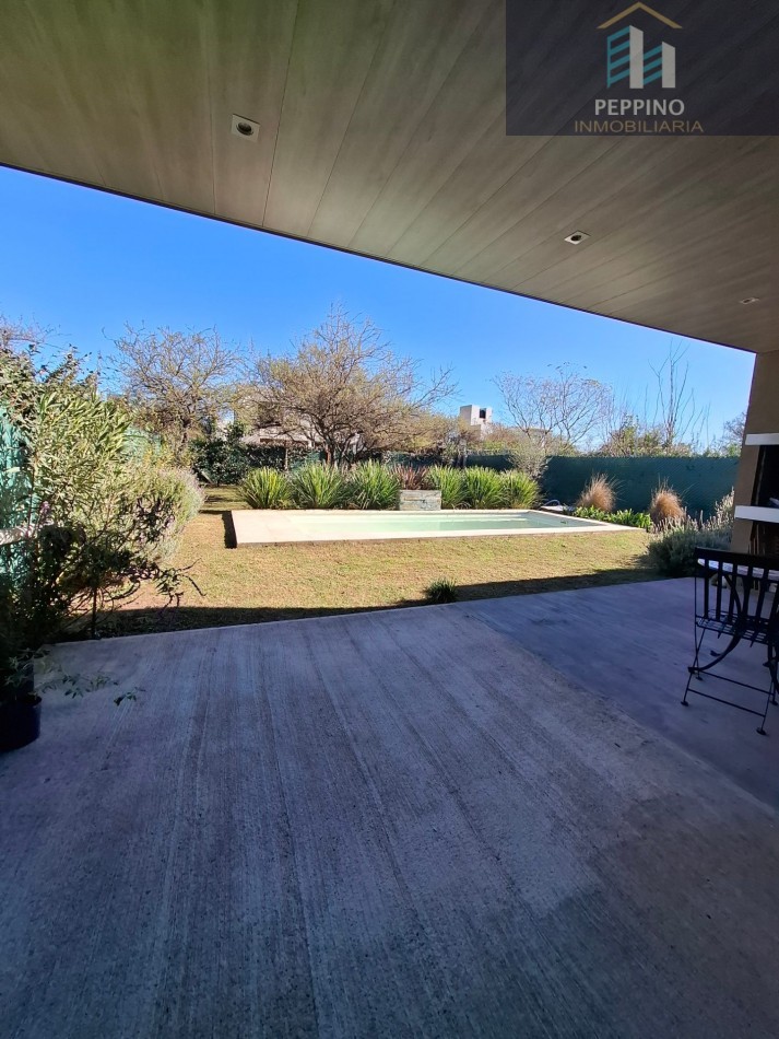 OPORTUNIDAD UNICA EN VILLA CATALINA 