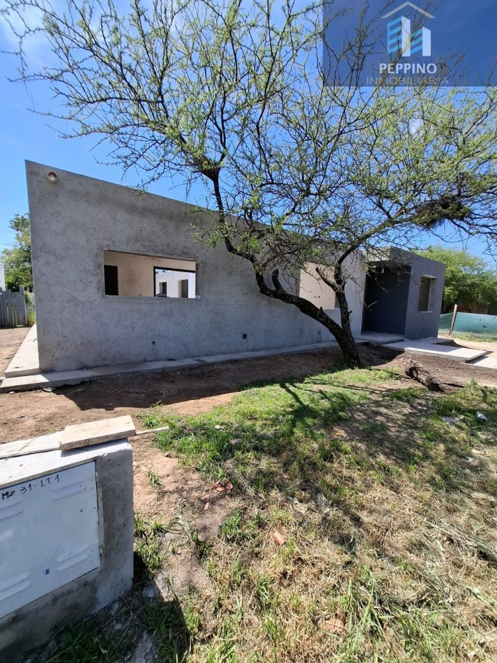 VENTA - Casa en 1 Planta | 3 Dormitorios + Oficina | Barrio Bela Vista